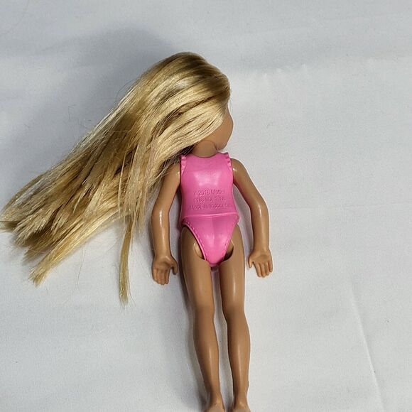 2021 Chelsea Doll Only - Barbie and Chelsea The Lost Birthday GTM82 - Picture 6 of 8